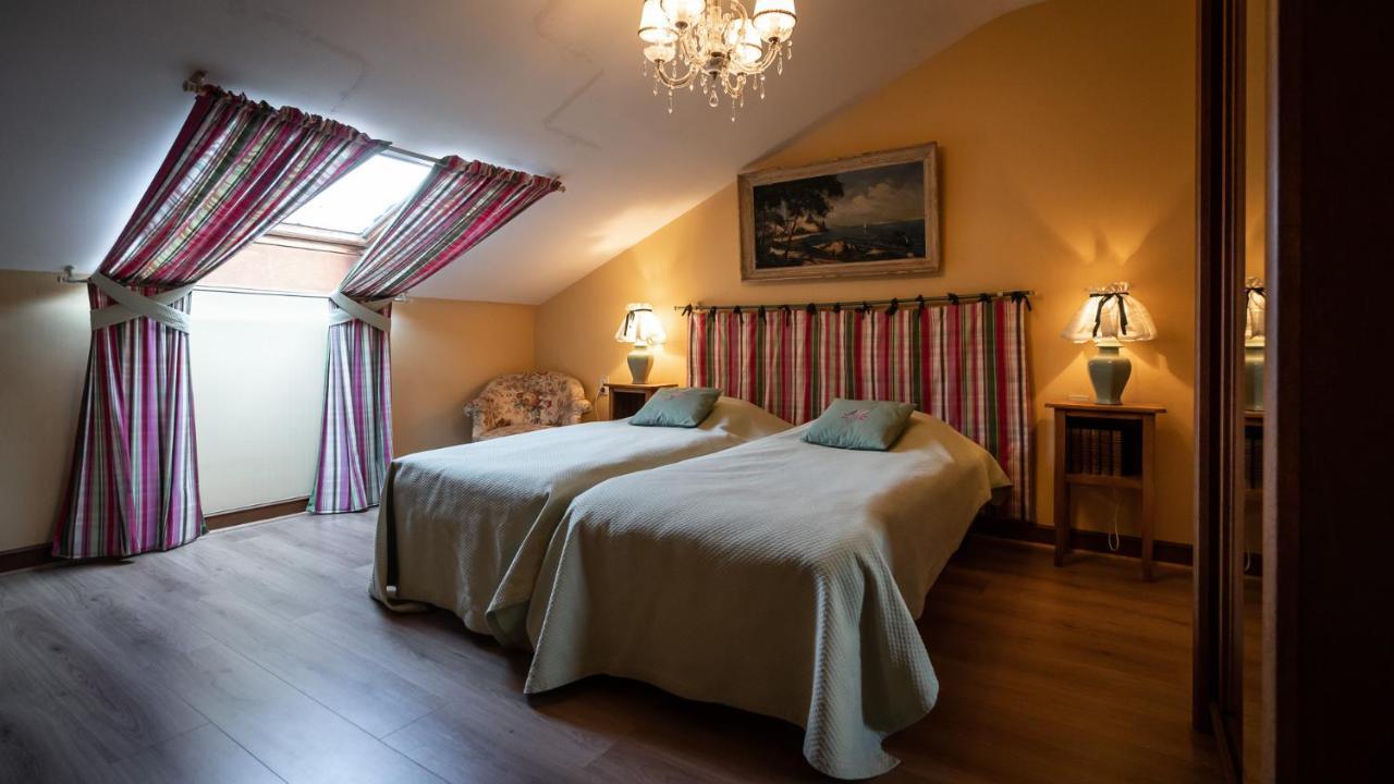 Manoir Du Plessix Meen Pluduno Exterior photo